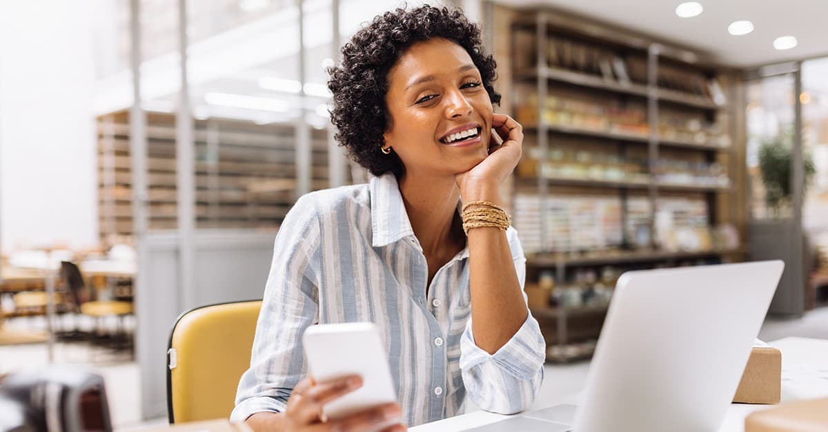 Efficacité accrue du cabinet dentaire avec réceptionniste IA - plus de temps pour les patients